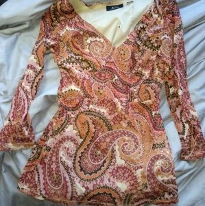 groovy Liz Claiborne Paisley v-neck 3/4 sleeve top